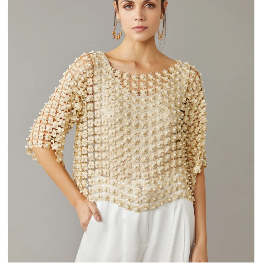 NWT Luminary Lifestyle Pearl Detail Crochet Top
